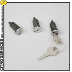 Set of 3 lock barrels (front doors + boot door) with 2 original keys (2/69 -> 7/71)